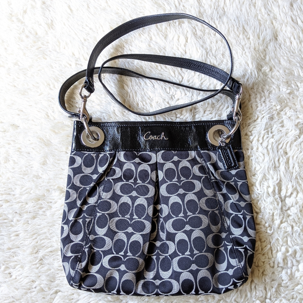 COACH • Signature Crossbody and Shoulder Bag